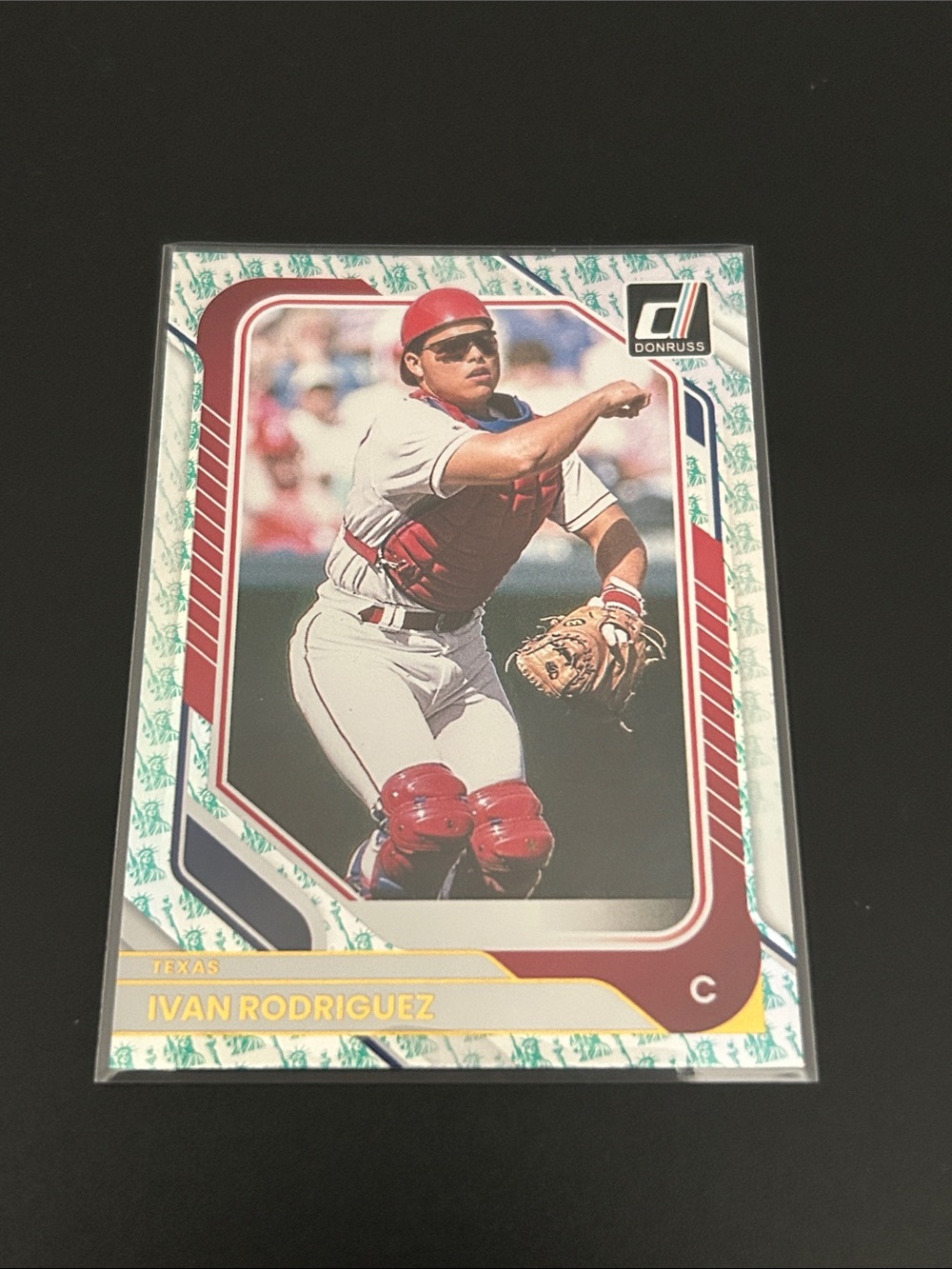 Ivan Rodriguez Texas Rangers Donruss Baseball card - Statue of Liberty Refractor